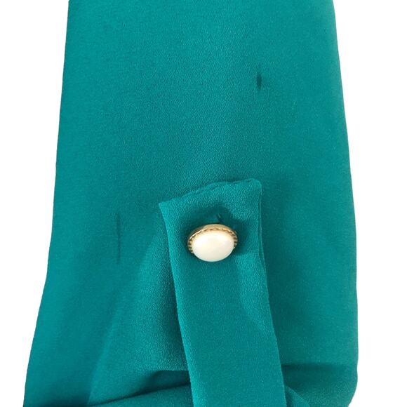 Green V-neck Romper Wrap Dress (Medium) - Picture 5 of 6